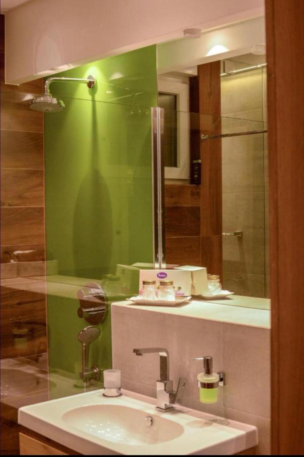 City Center Apartment Sarajevo Accross Bbi Shopping Mall Buitenkant foto