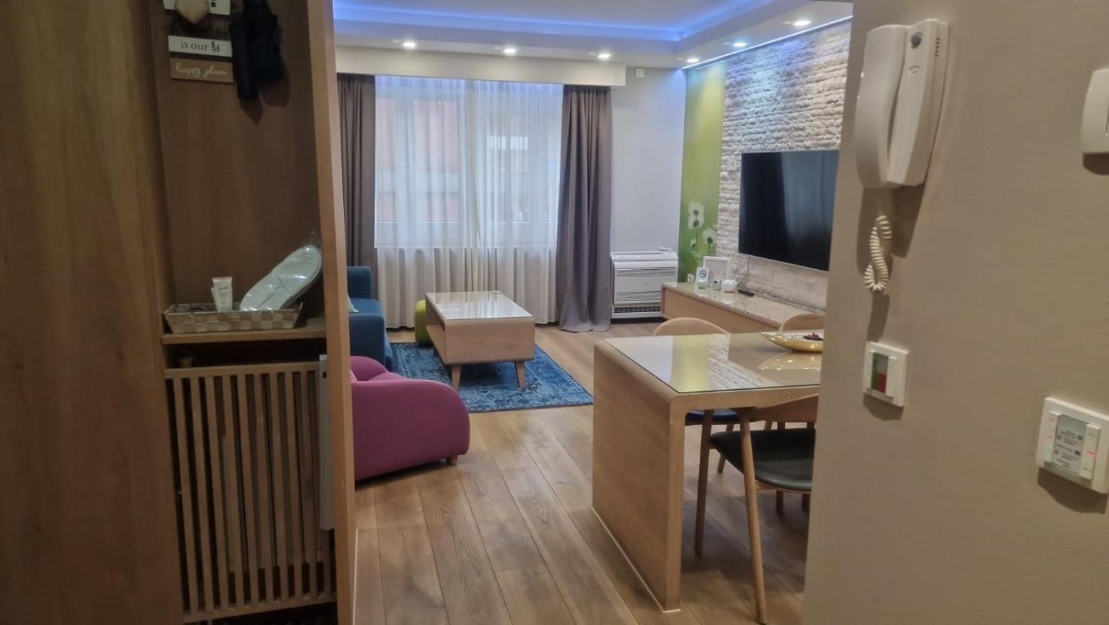City Center Apartment Sarajevo Accross Bbi Shopping Mall Buitenkant foto