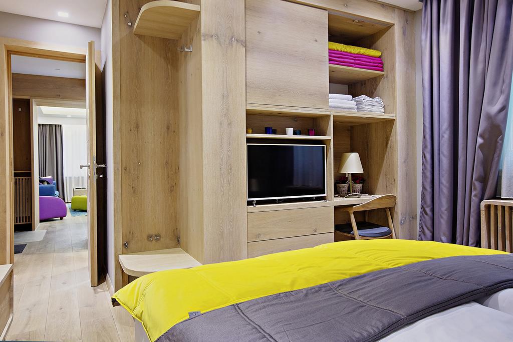 City Center Apartment Sarajevo Accross Bbi Shopping Mall Buitenkant foto