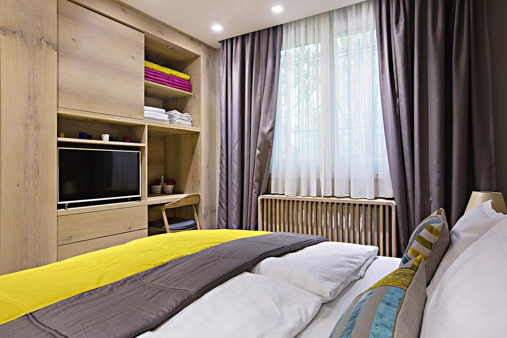 City Center Apartment Sarajevo Accross Bbi Shopping Mall Buitenkant foto