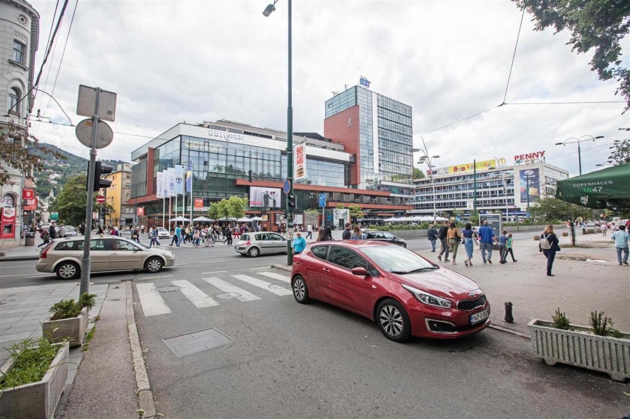 City Center Apartment Sarajevo Accross Bbi Shopping Mall Buitenkant foto